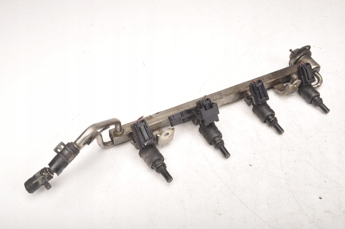 SEAT LEON AND 1.8 INJECTION RAIL 06A906031AF