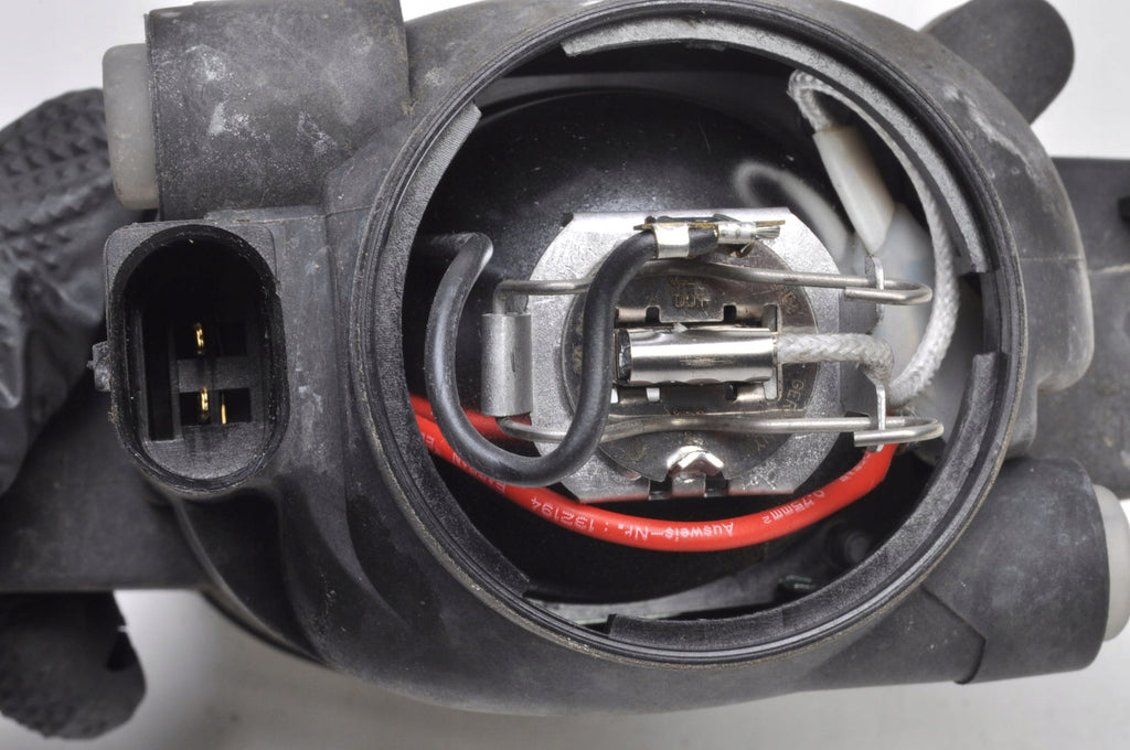 SEAT LEON AND HALOGEN LEFT 08-445-2004L