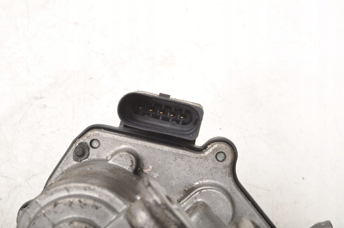 SEAT LEON III 1.6 TDI THROTTLE 04L128059M