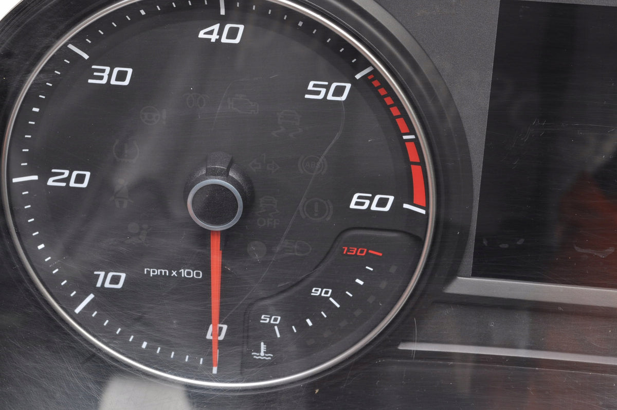 SEAT LEON III 2.0 TDI 150 KM COUNTER CLOCKS FR UK 5F0920962A