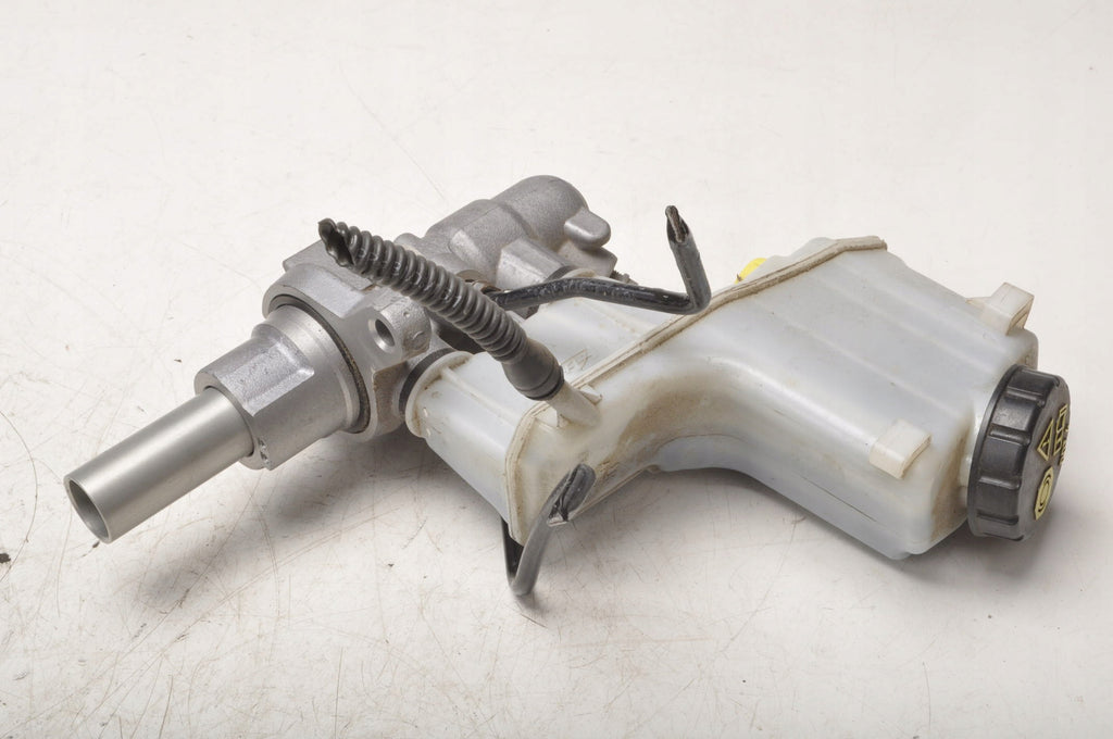 SEAT LEON III BRAKE PUMP 5Q2611301C