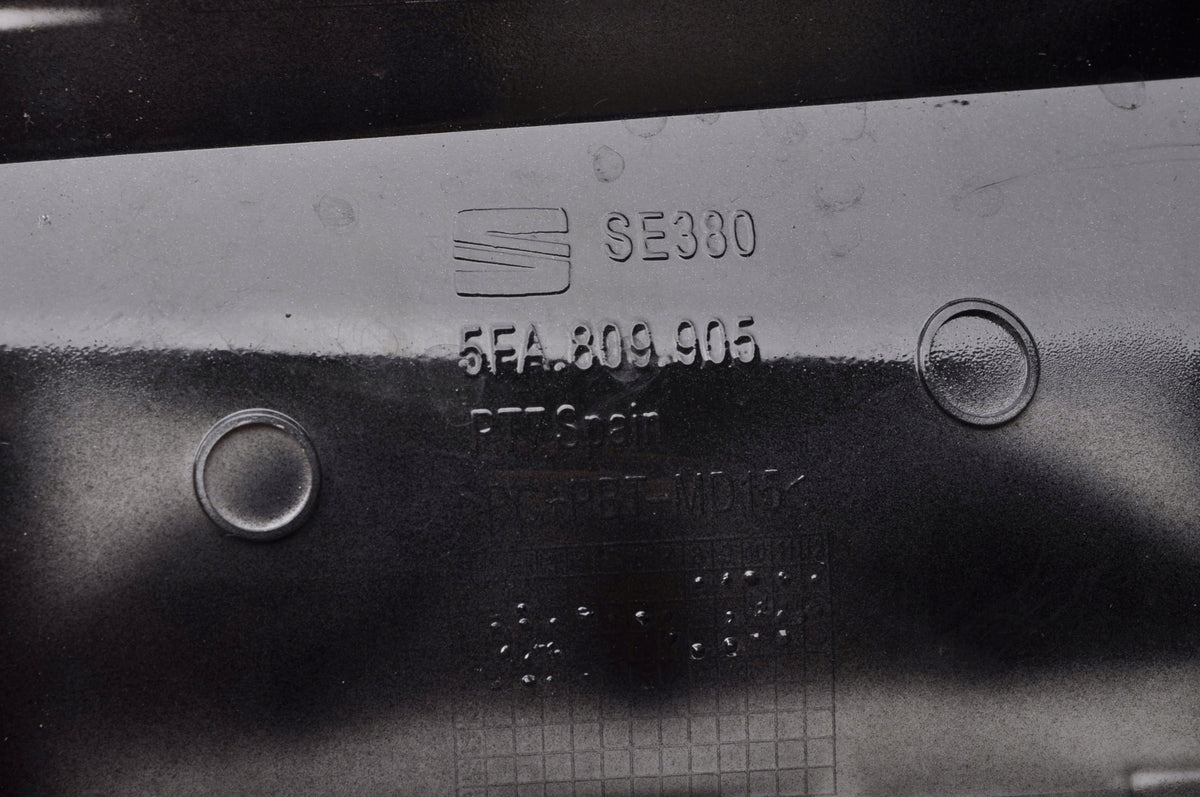 SEAT LEON IV FUEL FILLER FLAP 5FA809905