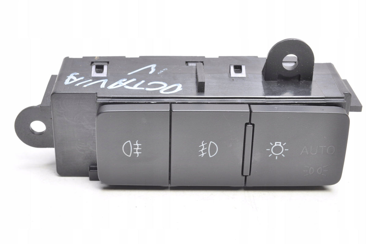 SKODA ENYAQ OCTAVIA IV LIGHT SWITCH 5E8941501