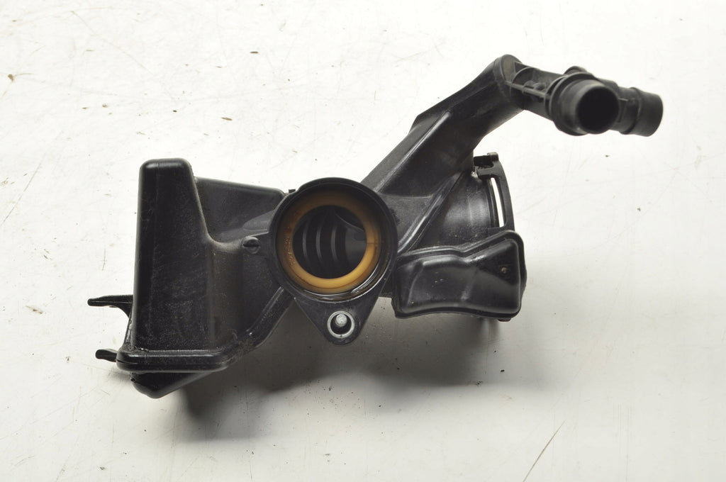SKODA FABIA III 1.0 TSI AIR INTAKE PIPE 04C129654A