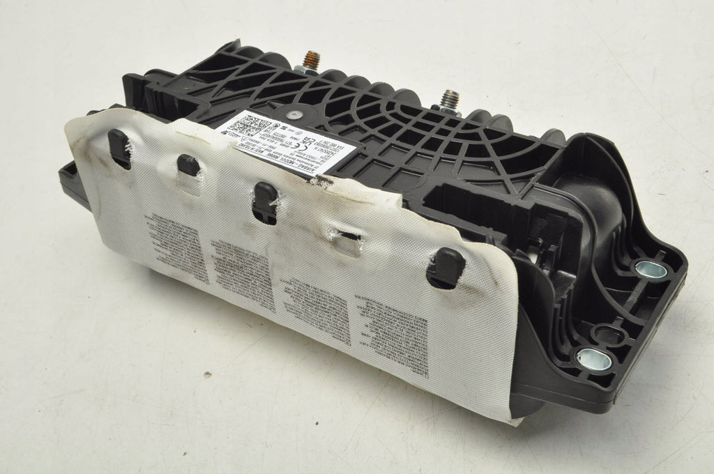 SKODA FABIA IV AIRBAG PASSENGER 6VA880204F 2025R