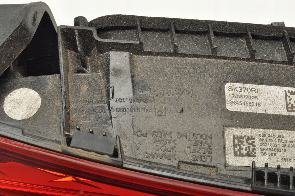SKODA KAMIQ LAMP LEFT REAR FLAP 658945093