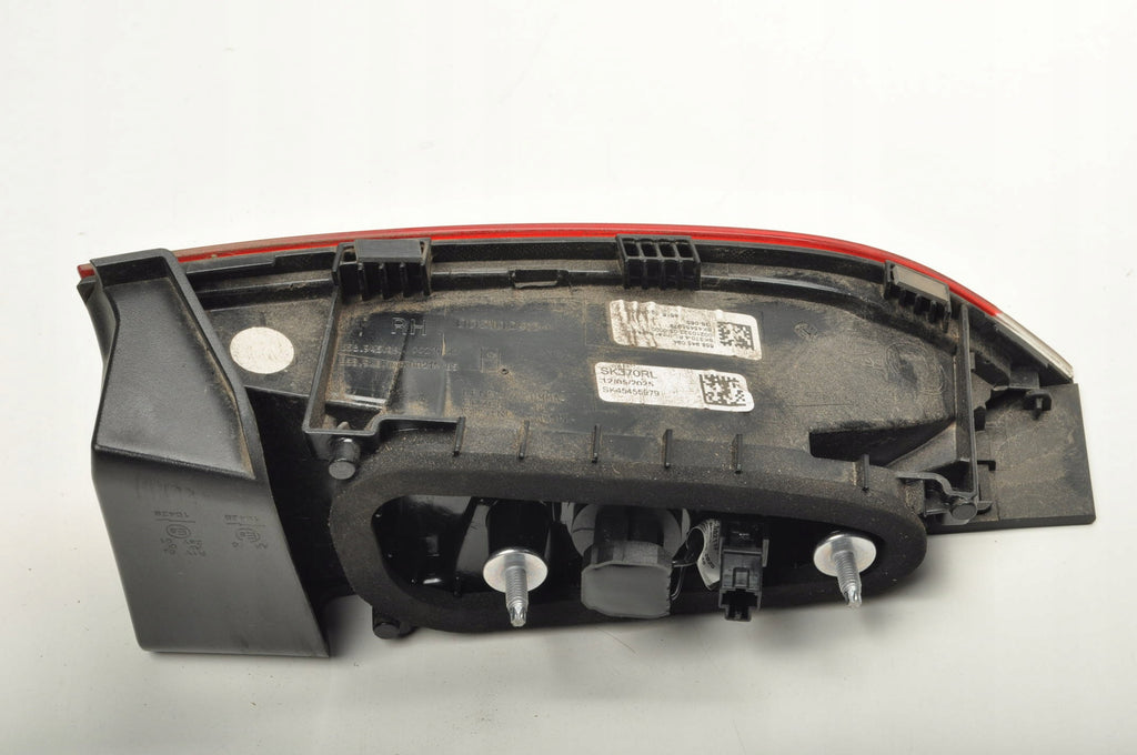SKODA KAMIQ LAMP RIGHT REAR FLAP 658945094