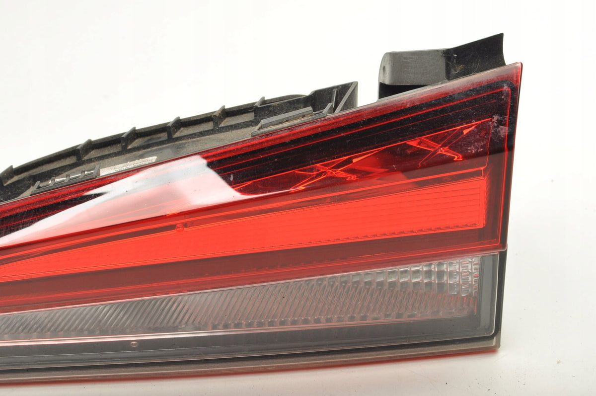 SKODA KAMIQ LAMP RIGHT REAR FLAP 658945094