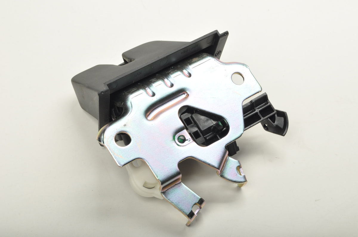 SKODA KAMIQ TAILGATE LOCK 5F0827505A