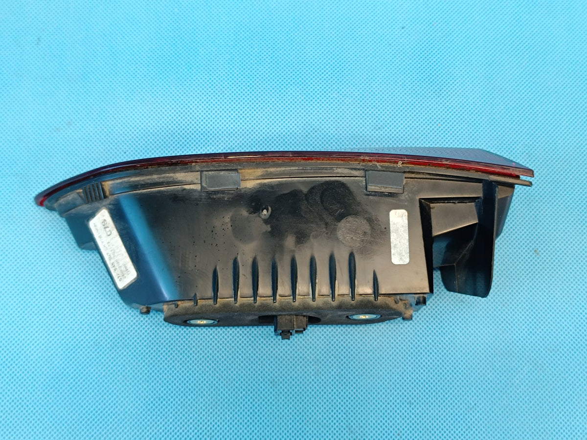 SKODA KAROQ 1,5 TSI 110KW 2020 R FLAP LAMP LEFT REAR 57A945307
