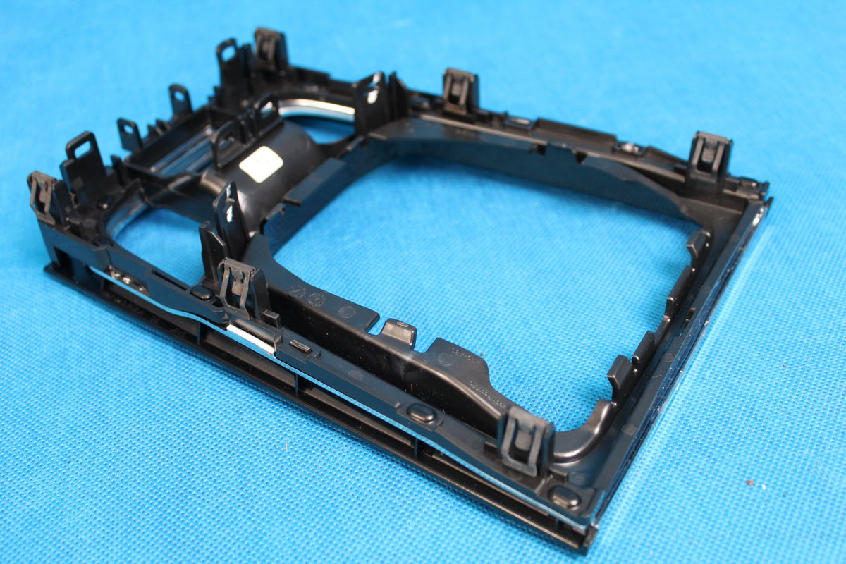 SKODA KAROQ SHIFT KNOB FRAME DPJ 567863212A 2021R
