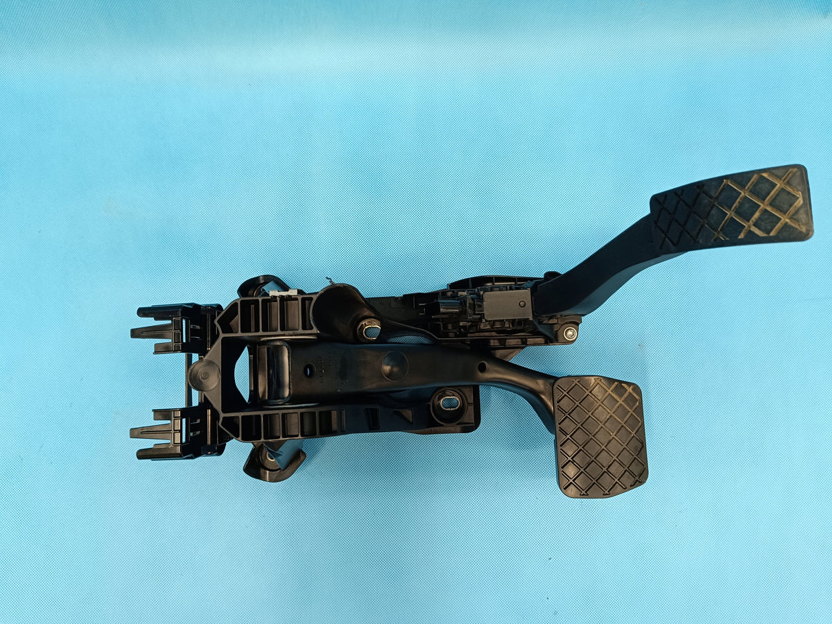 SKODA KODIAQ 1 1.5 TSI 110KW 2020 R FRAME GAS BRAKE PEDAL 5Q1723058BP