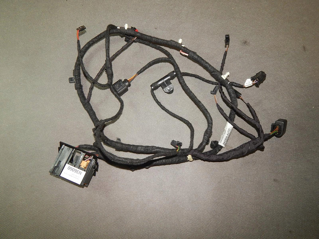 SKODA KODIAQ BEAM INSTALLATION 566971147T