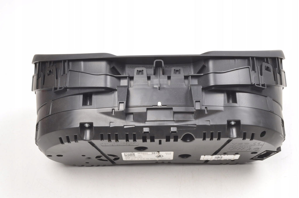 SKODA OCTAVIA III 1.6 TDI COUNTER CLOCKS 5E0920961D UK