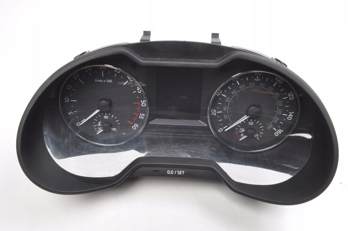 SKODA OCTAVIA III 1.6 TDI COUNTER CLOCKS 5E0920961D UK