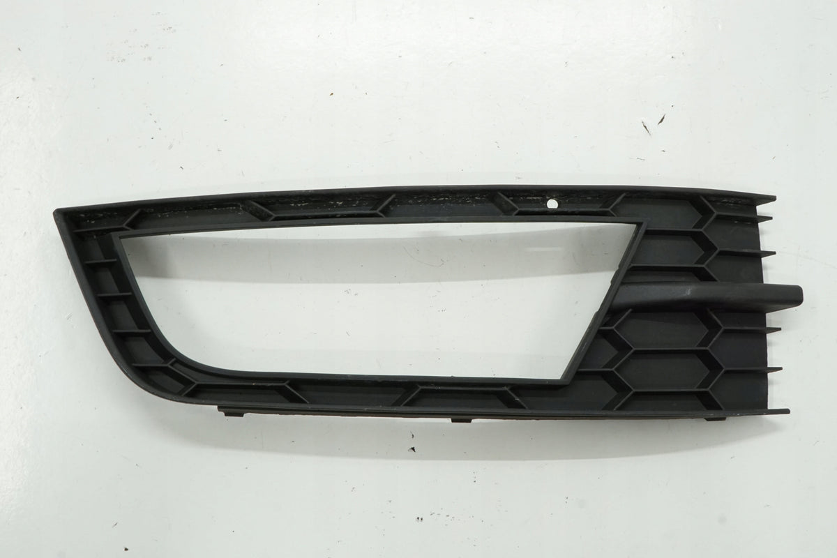 SKODA OCTAVIA III 12-16R BUMPER GRILLE FRONT 5E0807682