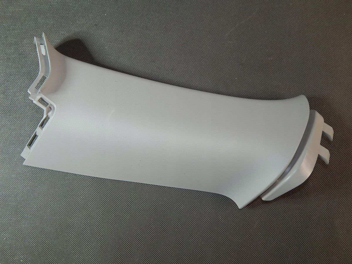 SKODA OCTAVIA III POST COVER PT REAR 5E9867288