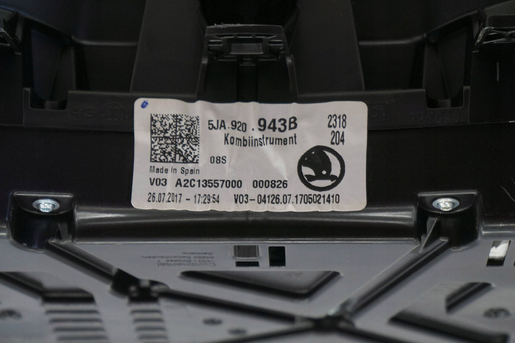 SKODA RAPID LIFT 17R 1.0 TSI COUNTER CLOCKS ANGLIK 5JA920943B