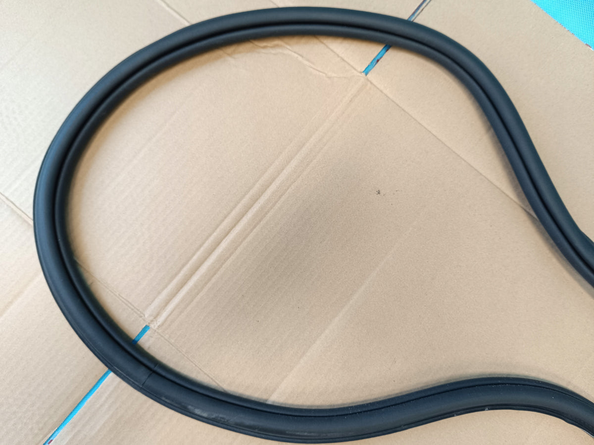 SKODA SUPERB 3 COMBI 2.0 TFSI 206KW 4X4 2018R GASKET LEFT REAR 3V9867367B