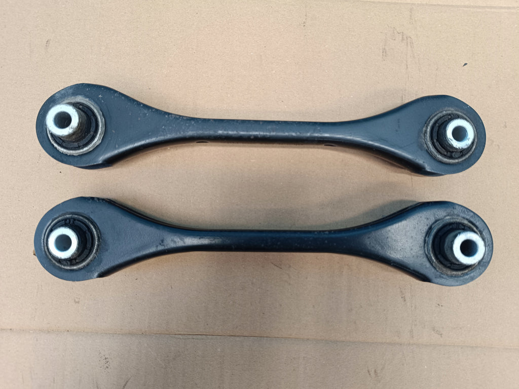 SKODA SUPERB 3 COMBI 2.0TFSI 206KW 4X4 18R CONTROL ARM LEFT RIGHT REAR 5Q0501529F