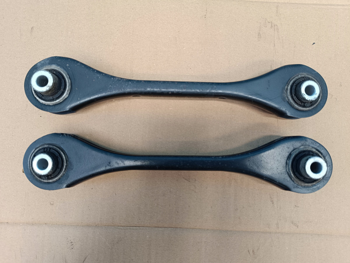 SKODA SUPERB 3 COMBI 2.0TFSI 206KW 4X4 18R CONTROL ARM LEFT RIGHT REAR 5Q0501529F