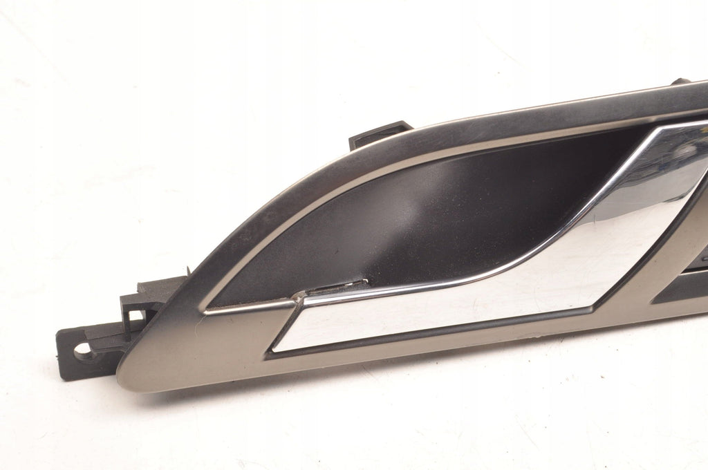 SKODA SUPERB AND INTERIOR DOOR HANDLE LEFT REAR 3U5839247