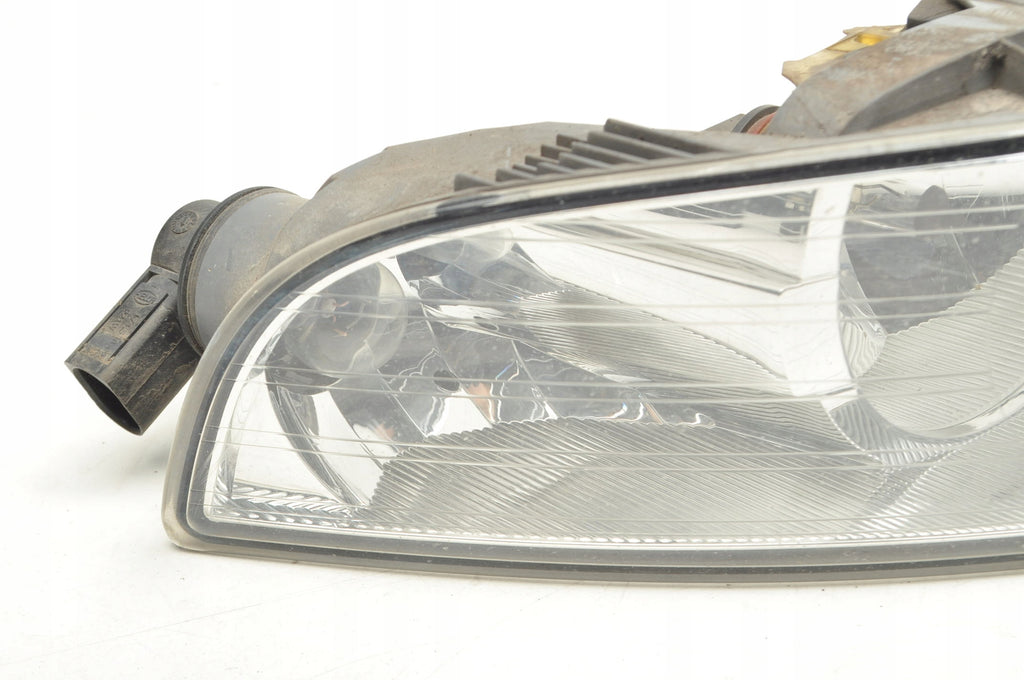 SKODA SUPERB II HALOGEN RIGHT 3T0941700A