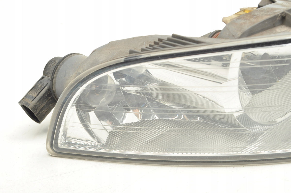 SKODA SUPERB II HALOGEN RIGHT 3T0941700A