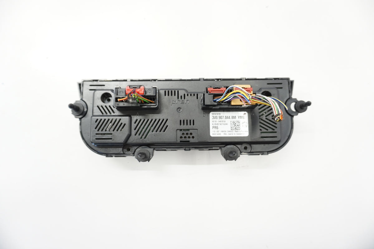 SKODA SUPERB III AIR CONDITIONING PANEL 3V0907044BM
