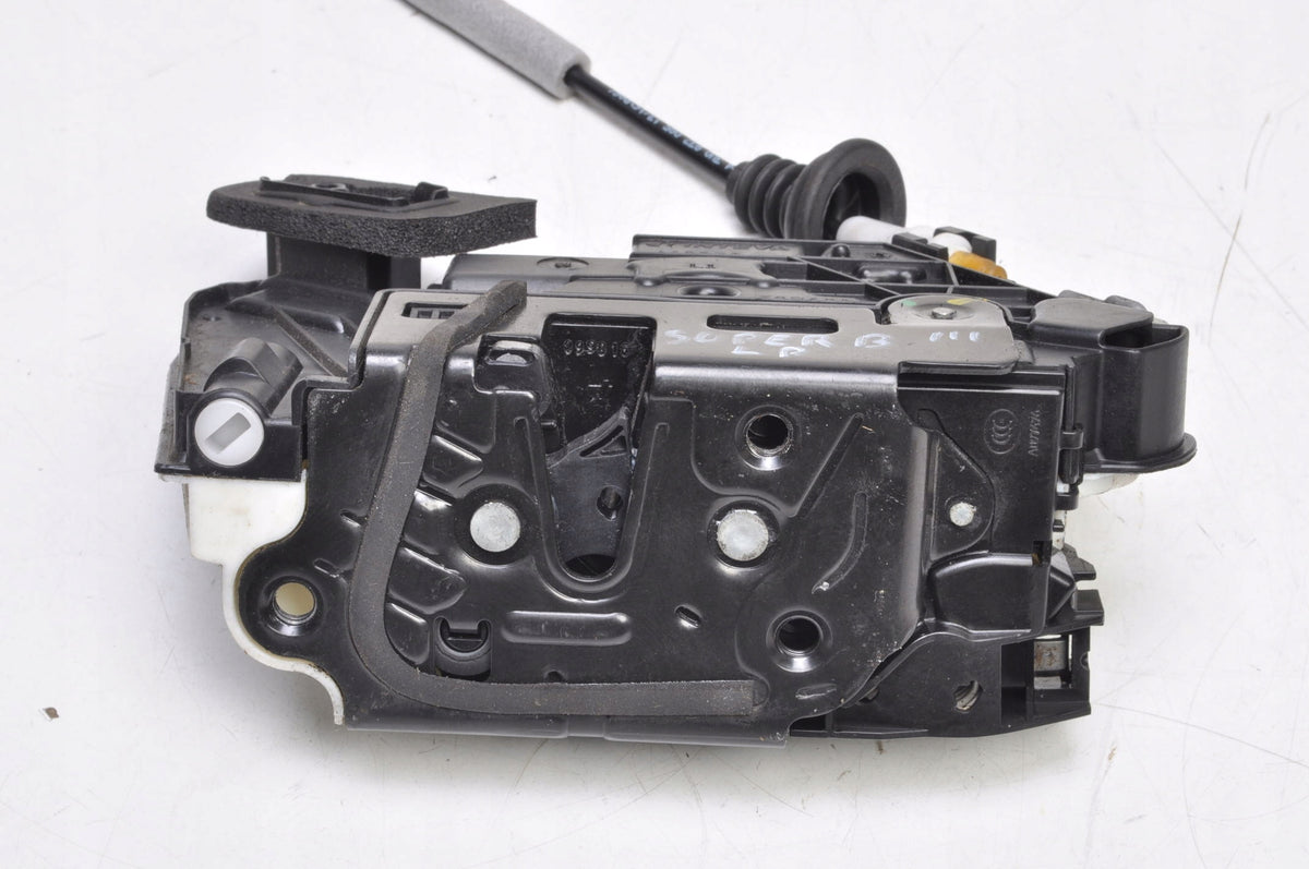 SKODA SUPERB III DOOR LOCK LEFT FRONT 6V2837015 UK 7 PIN