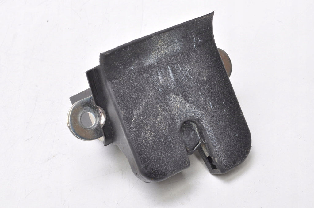 SKODA YETI TAILGATE LOCK 5L6827505C