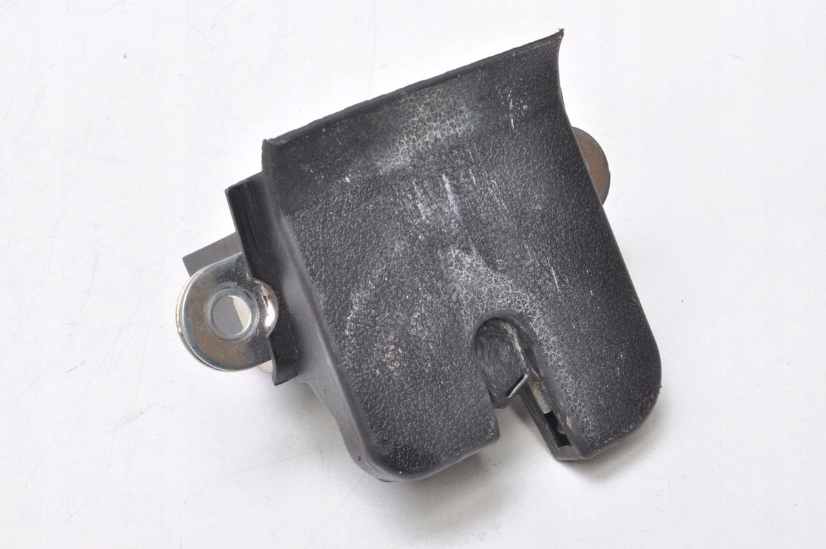 SKODA YETI TAILGATE LOCK 5L6827505C