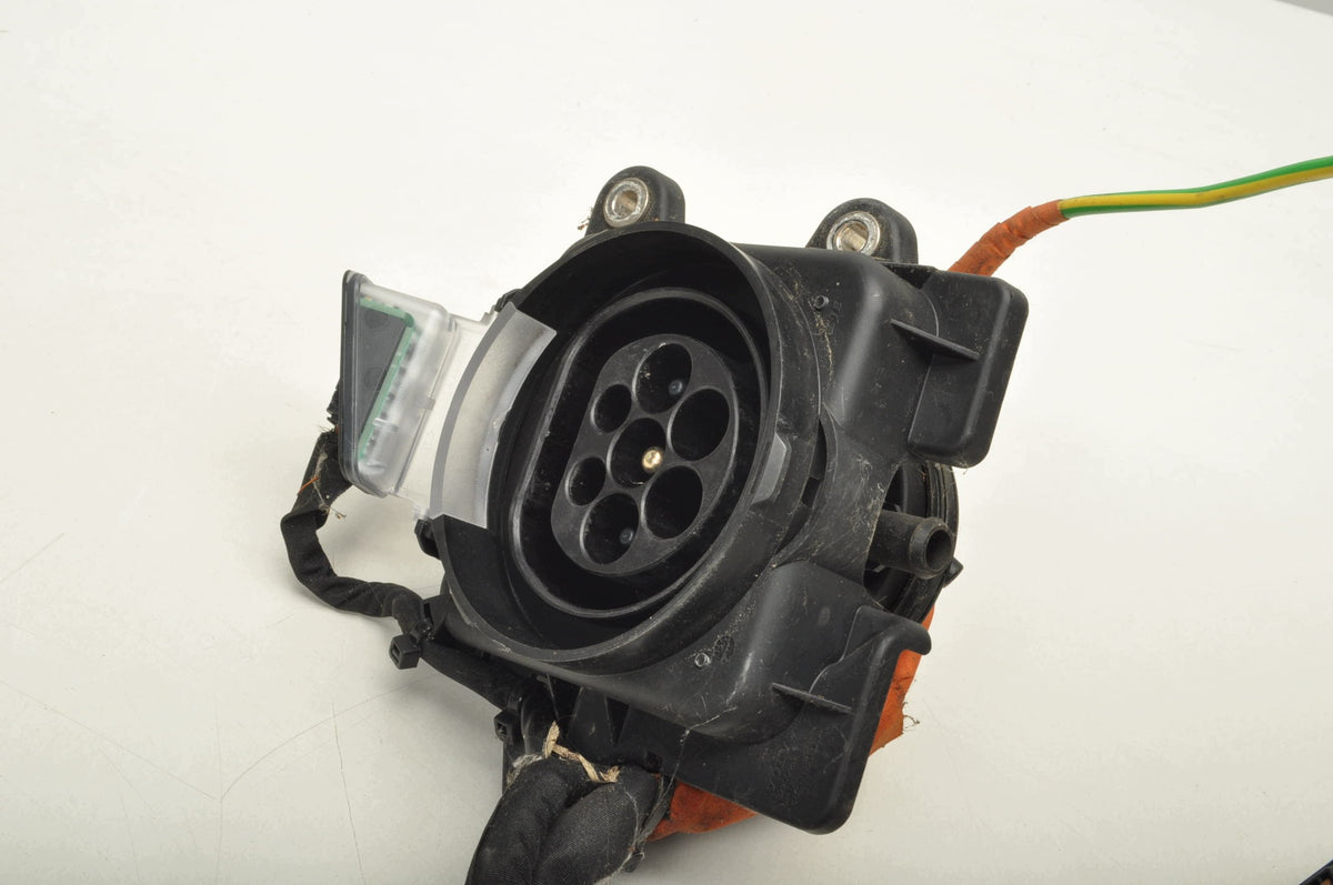 SOCKET CHARGING PORT CHARGER VOLVO S60 III V60 II 31438085 32266639