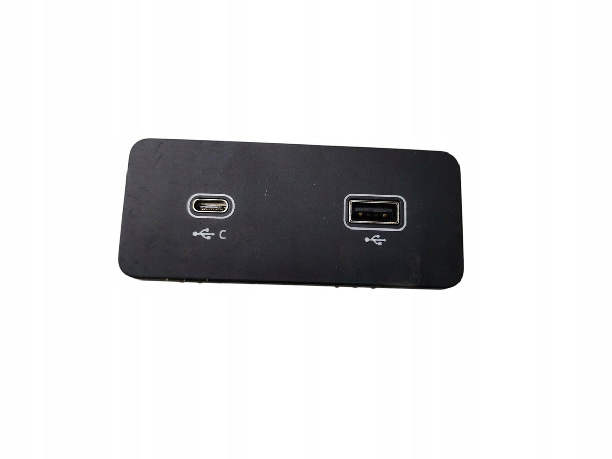 SOCKET USB PORT LAND ROVER DEFENDER II L663 DISCOVERY L550 JAGUAR X540