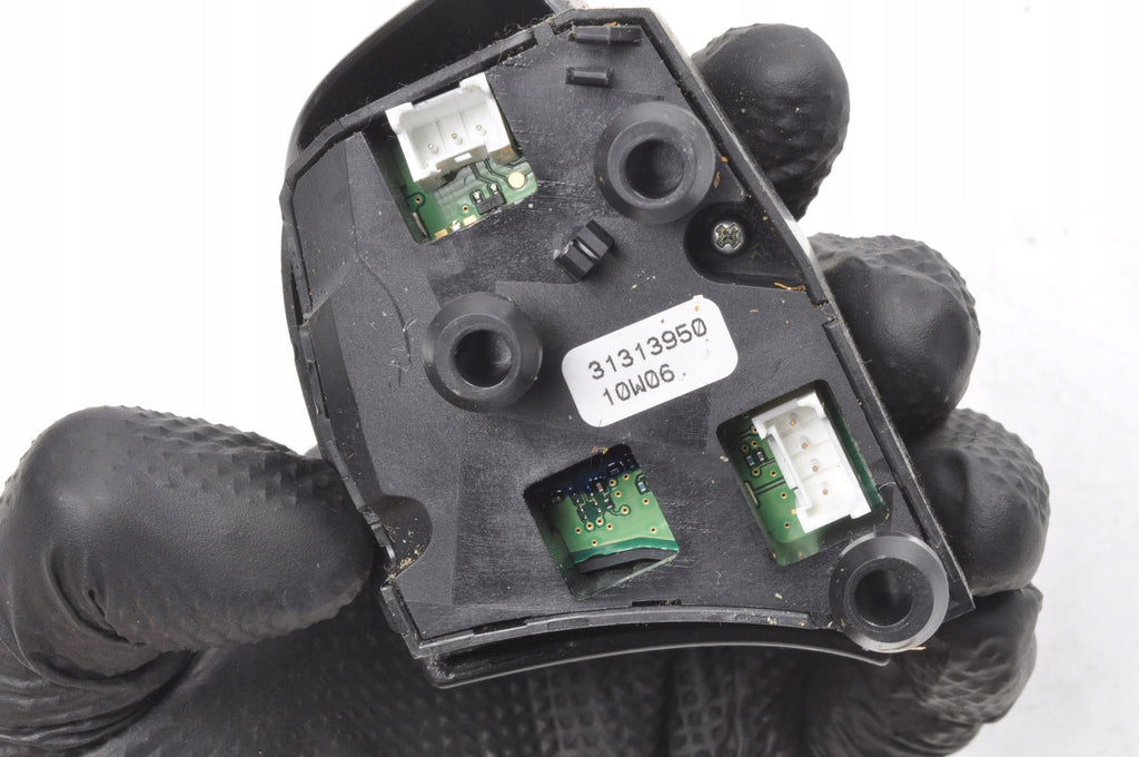 STEERING WHEEL BUTTONS VOLVO S40 II V50 31313950