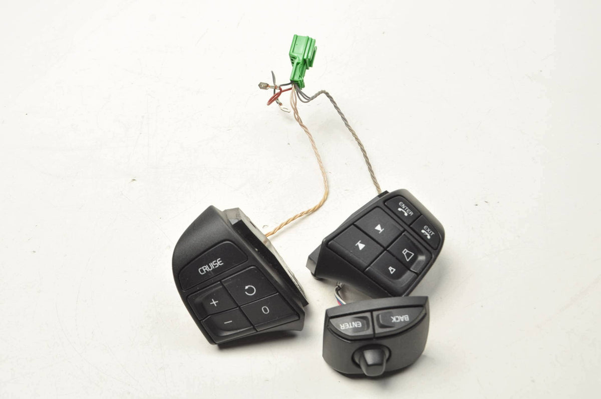STEERING WHEEL BUTTONS VOLVO S40 IIV50 C70 C70 II 31313949 31313951 31295571