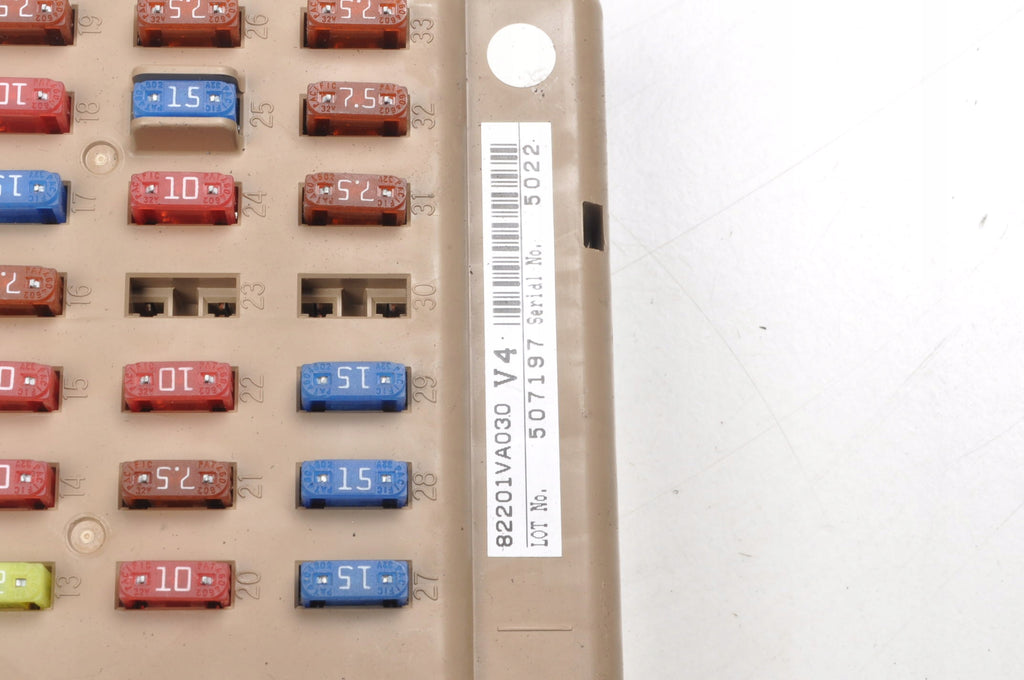 SUBARU LEVORG 1.6 FUSE BOX 82201VA030