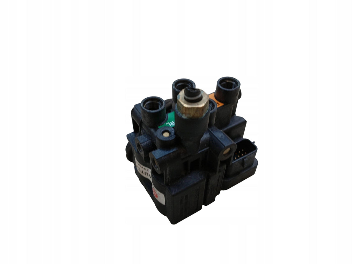 SUSPENSION DISTRIBUTOR PNEUMATICS REAR LAND ROVER DEFENDER II L663
