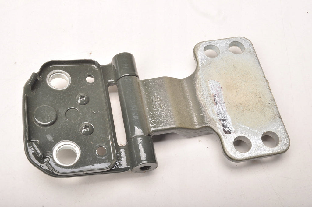 SUZUKI JIMNY IV TAILGATE HINGE 24R