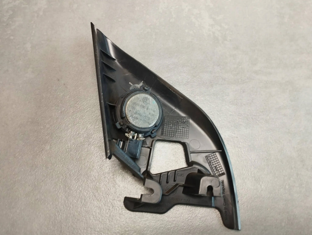Skoda Superb 3V RIGHT DOOR SPEAKER 3V0837974
