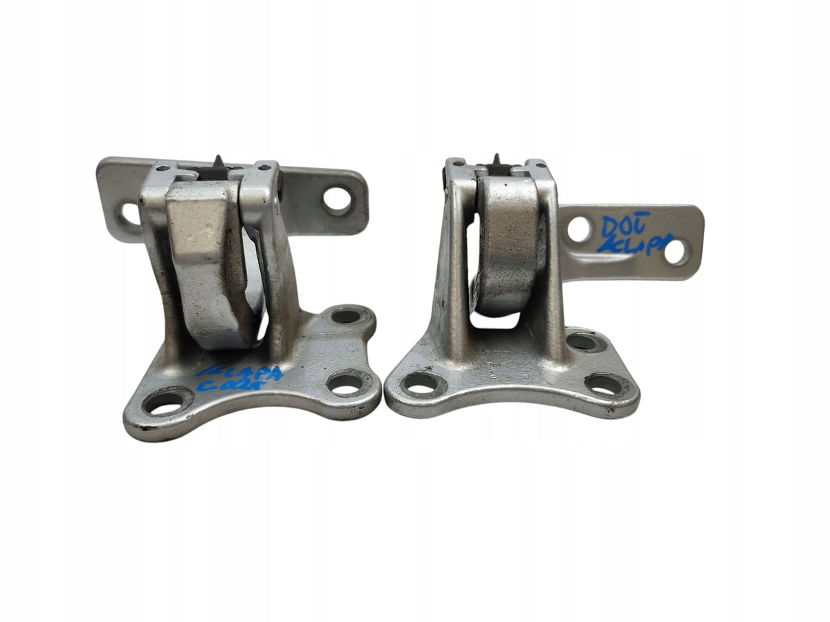 TAILGATE HINGES REAR LAND ROVER DEFENDER II L663