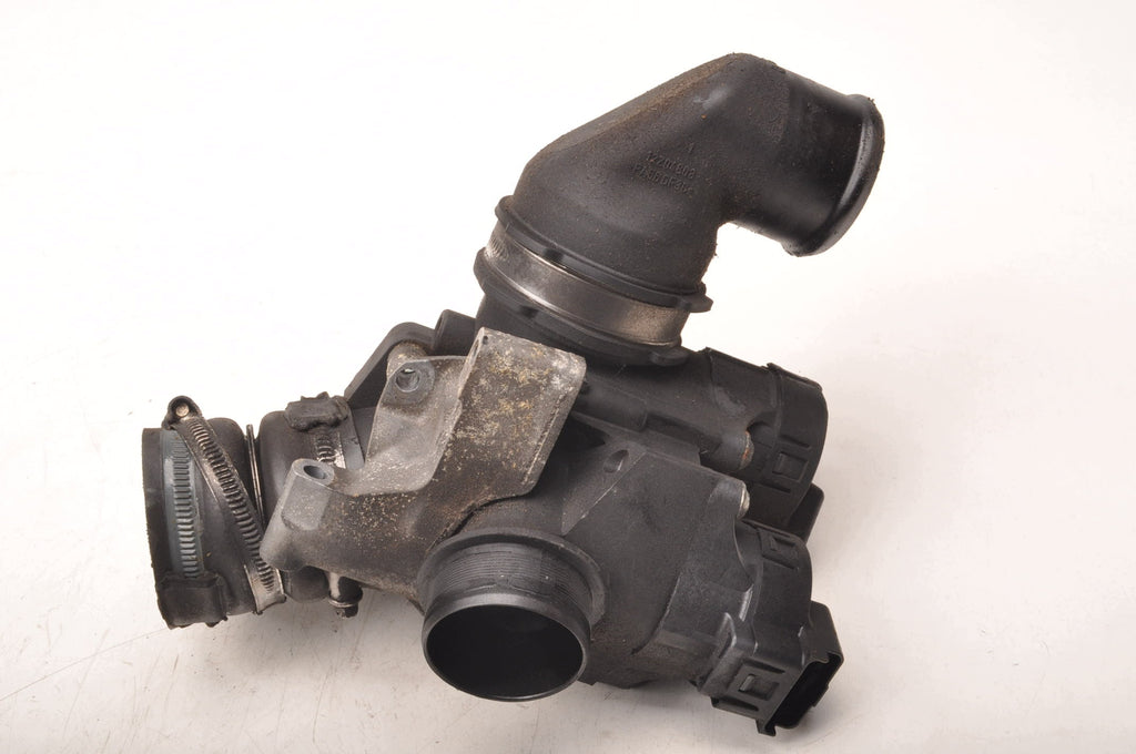 THROTTLE VOLVO C30 S40 II V50 C70 1.6 D 109KM 9686487880 ELBOW