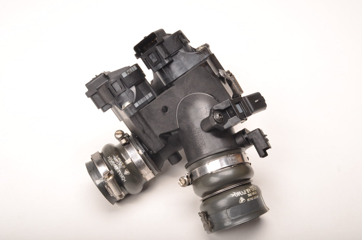 THROTTLE VOLVO C30 V50 C70 S40 II 1.6 D 110KM 9686487880