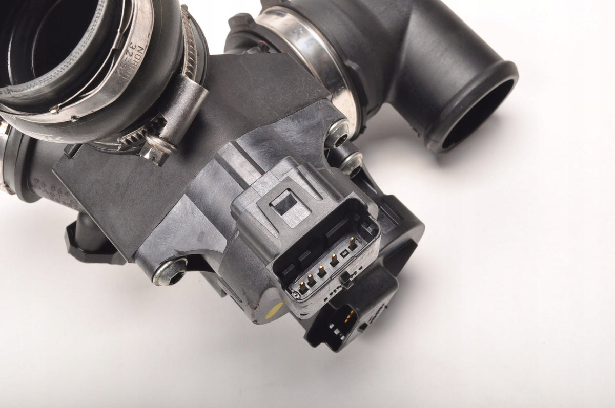 THROTTLE VOLVO C30 V50 C70 S40 II 1.6 D 110KM 9686487880