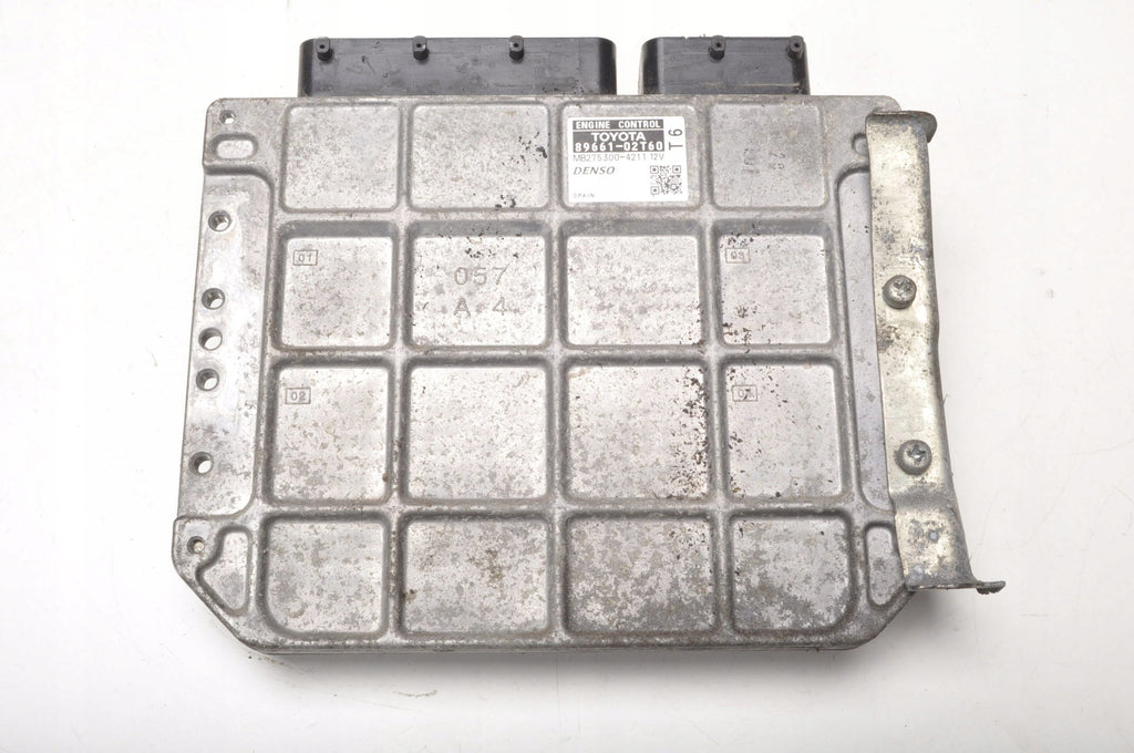 TOYOTA AURIS 1.6 ENGINE COMPUTER 89661-02T60