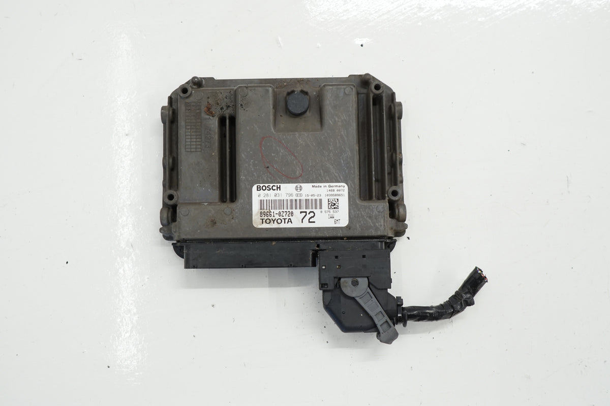 TOYOTA AURIS II E18 LIFT ENGINE CONTROLLER 1.6D 89661-0Z720