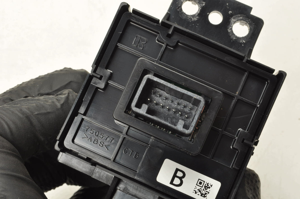 TOYOTA BZ4X SWITCH PANEL 578-2N36