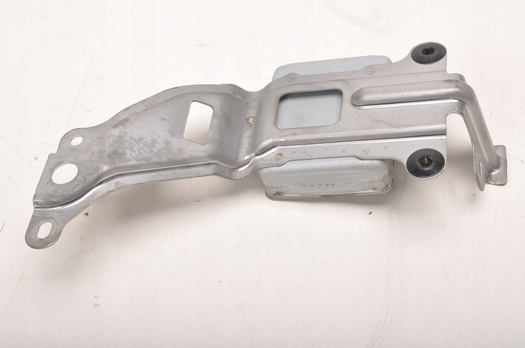 TOYOTA COROLLA E21 MODULE CONTROLLER 22R 86572-12170