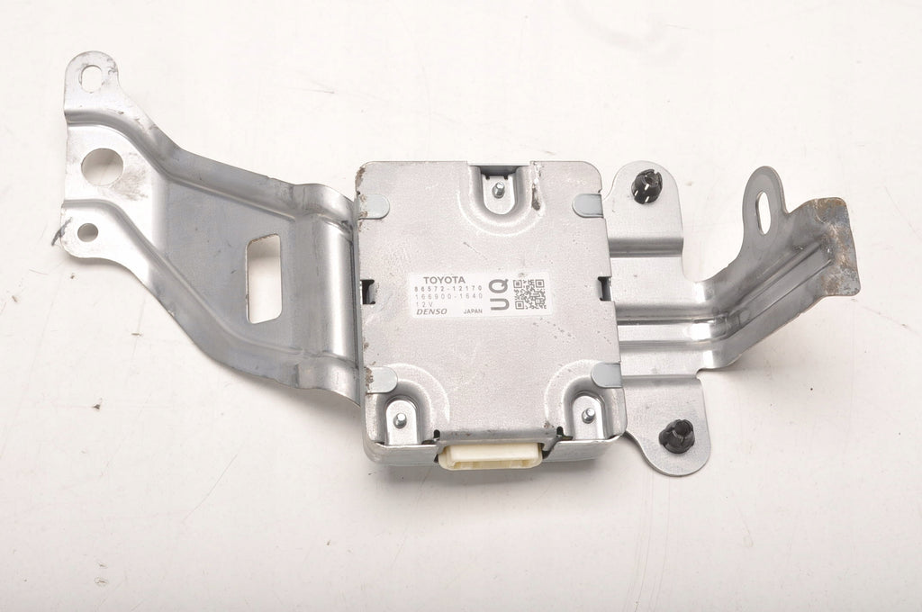 TOYOTA COROLLA E21 MODULE CONTROLLER 22R 86572-12170