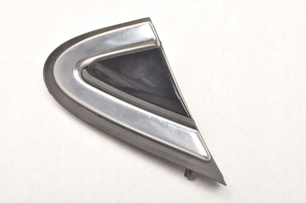 TRIANGLE FENDER GUARD RIGHT VOLVO V40 II 31349230